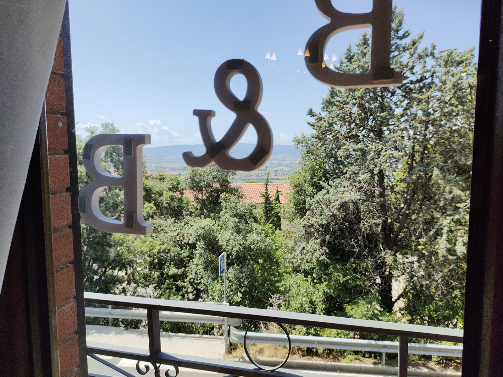 Foto di Assisi e della struttura